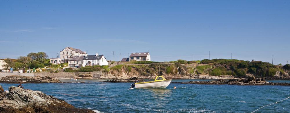 Bull Bay Hotel Amlwch ภายนอก รูปภาพ